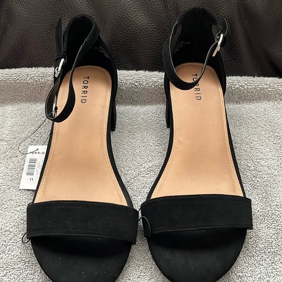 Brand New Torrid ankle strap block heel - Picture 1 of 2